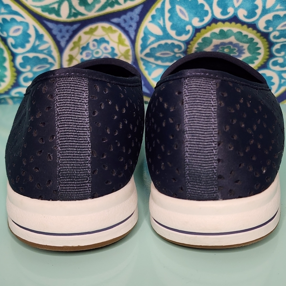 Clarks Cloudsteppers Breeze Emily Perforated Loafer Flats - Picture 5 of 7